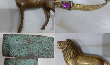 دورية قوات الامن الخاصة بمديرية القطن تضبط سيارة على متنها شخصين بحوزتهم قطع أثرية