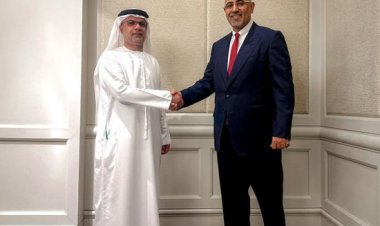 لقاء الرئيس الزُبيدي والسفير الزعابي.. حضور إماراتي يثير رعب القوى المعادية