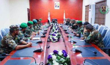 العميد الوالي يترأس اجتماعًا بمدراء الإدارات العامة لقوات الحزام الأمني