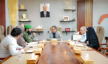 محافظ العاصمة عدن يشدد على العمل الجماعي وتكاتف الجهود في مكافحة المخدرات
