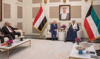 الرئيس الزُبيدي يلتقي ولي عهد الكويت ورئيس حكومة الصومال