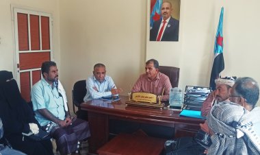 نائب رئيس انتقالي أبين يطلع على نشاط وأهداف مبادرة أيادي السلام الاجتماعية