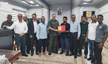 مدير أمن عدن اللواء مطهر الشعيبي يكرم الحكم الدولي علي الحسني