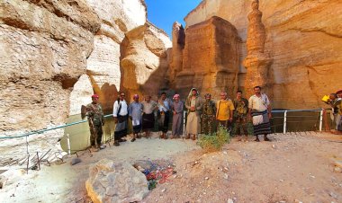 الشيخ لحمر بن لسود يتدخل لحل نزاع قبلي في جردان ويؤكد على أهمية التكاتف والحوار