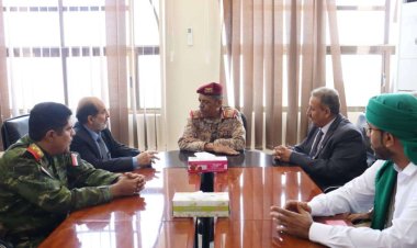 الغريب والربيزي يلتقيان قائد المنطقة العسكرية الثانية