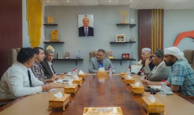 محافظ عدن يبحث جهود معالجة مشكلات القطاع الخاص