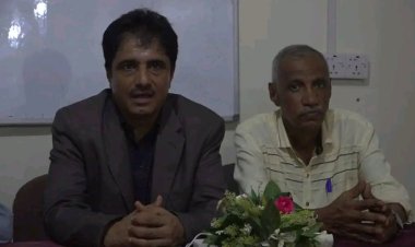 كلية اللغات والترجمة بجامعة أبين تقيم محاضرة علمية عن شعر لطفي أمان وعمر نسير