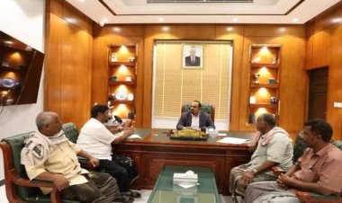 المحافظ بن ماضي يطلع على سير العمل بمشاريع التنمية بمديرية غيل بن يمين