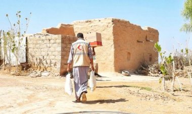 هلال الإمارات يوزع 10.5 طن مساعدات على 2365 فردا في شبوة