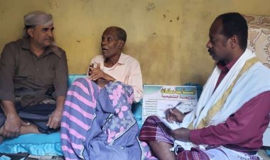 نائب رئيس انتقالي أبين يطمئن على صحة الفنان محمد يسر