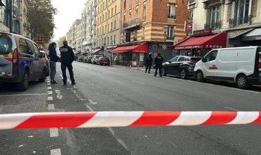 صاحب مطعم بضواحي باريس بفرنسا يحتجز عددا من موظفيه كرهائن والشرطة تحاصر المكان