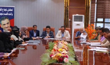 برئاسة الزهري .. المكتب التنفيذي بخورمكسر يناقش تقرير مكتب السياحة بالمديرية 