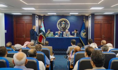 ‏الكثيري والخبجي يرأسان اجتماعاً موسعا لرؤساء نقابات عمال الجنوب وممثلي الاتحادات والهيئات العسكرية والأمنية الجنوبية