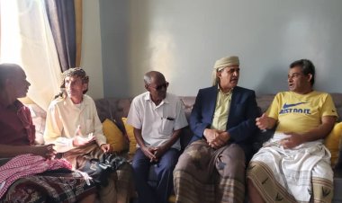 نائب رئيس انتقالي أبين يطمئن على صحة عدد من مناضلي الثورة الجنوبية