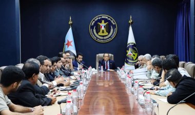 الخُبجي والغيثي يترأسان اجتماعًا لفرق النزول الميداني ورؤساء الهيئات التنفيذية بمحافظات الجنوب