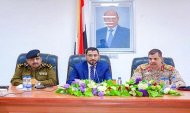 اللجنة الأمنية بشبوة تشير إلى معلومات استخبارية لعناصر خارجه عن القانون تسعى إلى زعزعة الأمن والاستقرار بالمحافظة