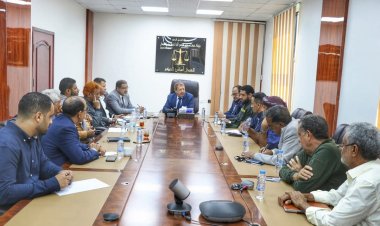 رئيس مجلس القضاء الأعلى يلتقي لجنة معالجة قضايا الثأر في مديرية الحد يافع