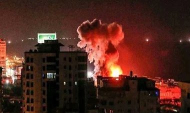 الطيران الأمريكي يستهدف مراكز قيادية هامة في صنعاء أبرزها وزارة الدفاع ومركز تنسيق عملياتي