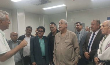 فريق التواصل بالمجلس الانتقالي يزور مصنع الهلال للأدوية في محافظة الضالع