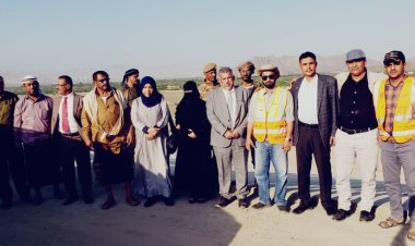 فريق التواصل وتعزيز الوعي السياسي في المجلس الانتقالي يتفقد الأعمال الإنشائية في سد حسان بأبين