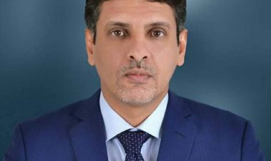 باكريت يشيد بجهود مؤسسة خليفة ومحافظ شبوة في تحقيق التنمية