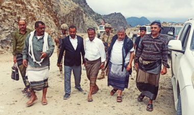 فريق التواصل وتعزيز الوعي السياسي بالمجلس الانتقالي يختتم برنامجه بزيارة تفقدية لمشروع طريق باتيس رصد