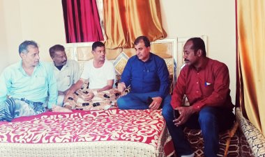 نائب رئيس تنفيذية انتقالي أبين يطمئن على صحة رئيس القسم التنظيمي بانتقالي زنجبار عبدالله ربيع