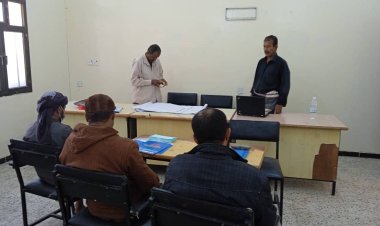 مكتب التربية والتعليم بمديرية سرار يدشن الدورة التدريبية لمدربي المعلمين على القراءة الإثرائية للصفوف الأولية ( 1- 3 )