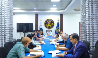 أمانة الانتقالي تناقش تقرير المشهد الاقتصادي والخدمي بمختلف محافظات الجنوب