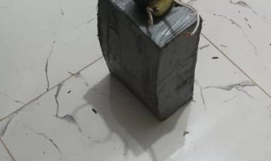 ابطال اللواء الثالث دعم وإسناد ينزعون عبوة ناسفة معدة للتفجير في الخط العام بمنطقة قرن عشال شرق مودية