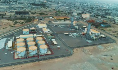 إمدادات النفط الخام لكهرباء عدن من شركة بترومسيلة تسير بصورة طبيعية