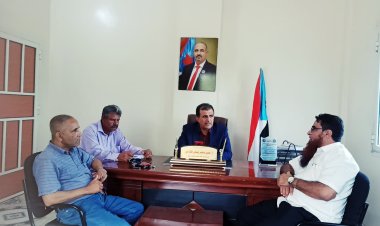 نائب رئيس انتقالي أبين يلتقي بمديري عموم الصحة والشؤون الاجتماعية بالمحافظة لبحث تعزيز الخدمات الصحية