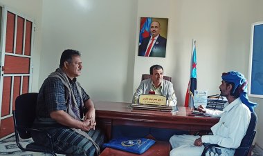 نائب رئيس تنفيذية انتقالي أبين يبحث الأوضاع الأمنية والخدمية مع رئيس انتقالي جيشان