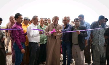 محافظ سقطرى يفتتح مشروع المخيم البيئي في محمية روش البحرية