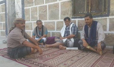 السيد الهدار يقدم واجب العزاء في وفاة الشيخ أحمد ناصر بن محمد جعبل العوذلي