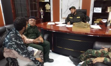 مدير أمن لحج يناقش مع قيادات الدفاع المدني والغاز قضايا محطات التموين