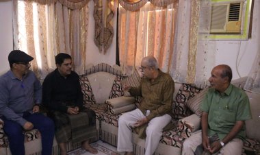 رئيس تنفيذية انتقالي حضرموت يطمئن على صحة الأديبين البار وبن بدر