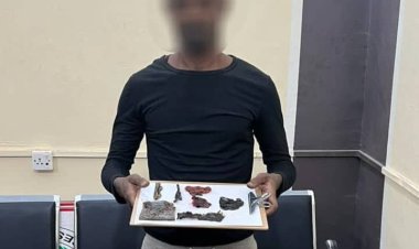 الإدارة العامة لمكافحة المخدرات بالحزام الأمني تضبط ”حلاق“ مروج مخدرات في العاصمة عدن