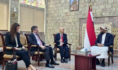 المحرّمي يلتقي السفير الأمريكي ويشيد بقرار تصنيف الحوثيين كمنظمة إرهابية