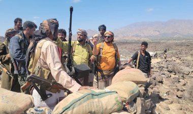 العميد المشوشي يتفقد الخطوط الأمامية للواء الثالث دعم وإسناد بوادي عومران بأبين