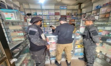 إدارة مكافحة المخدرات في لحج تنفذ نزولًا ميدانيًا لتفقد آلية صرف الأدوية في الصيدليات