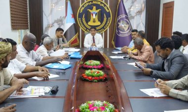 انتقالي عدن يناقش آخر مستجدات الوضع الأمني والخدمي بمديريات العاصمة