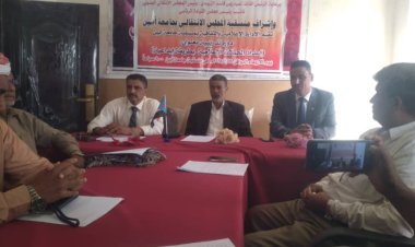 انتقالي جامعة أبين ينظم دورة تدريبية في إعداد الحملات الإعلامية بطرق إإبداعية ومبتكرة