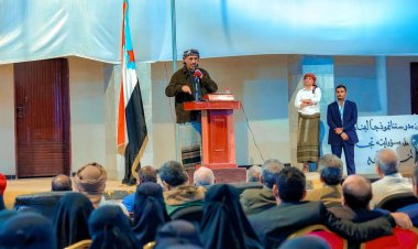 الرئيس الزُبيدي يزور الضالع ويلتقي قيادات المحافظة