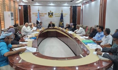 مجلس المستشارين يشيد بتحركات الرئيس الزٌبيدي ويناقش الوضع الصحي على الساحة الجنوبية