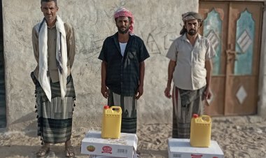 انتقالي أحور يدشن توزيع السلال الغذائية للأسر ألاشد فقرا بالمديرية