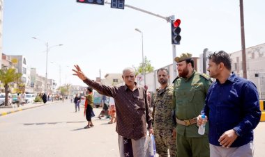 مدير عام مديرية الشيخ عثمان يدشن الإشارة الرقمية للمرور