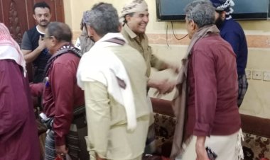 نائب رئيس انتقالي ابين يقدم واجب العزاء في وفاة العميد الركن سالم سند الطالبي