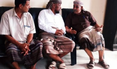 انتقالي زنجبار يتفقد سير العمل بمكتب الأحوال المدنية