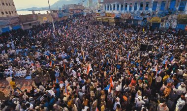 رئيس انتقالي أبين يشيد بنجاح مليونية حضرموت أولاً ويؤكد على أهمية وحدة الصف الجنوبي